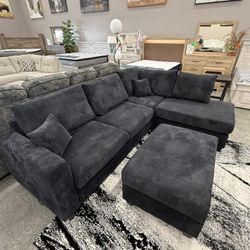 SECTIONAL WITH OTTOMAN 