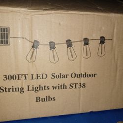300 Ft Solar or USB Powered Lights