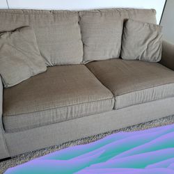 Room & Board 6' Couch - FREE LOCAL DELIVERY