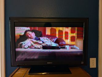 Sony KDL-32L504
32" BRAVIA L-Series 720p LCD HDTV No Remote