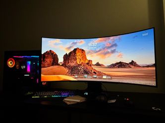 Gaming PC + LG UltraGear 45” OLED Monitor