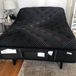 Brand New Beauty rest Mattress And Adjustable Base