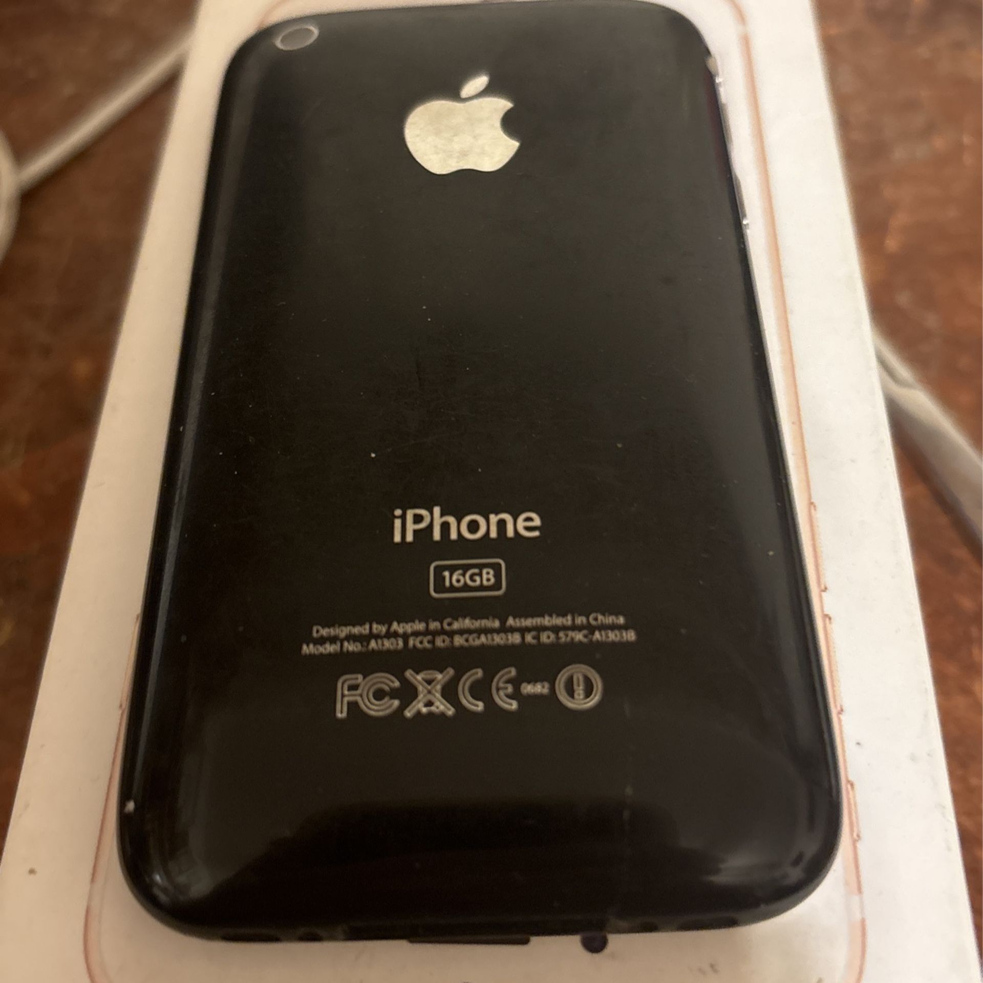 Apple iPhone 3
