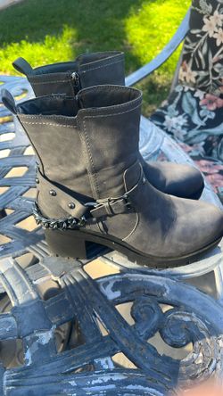 Nine West Boots Gray Used Good Condition