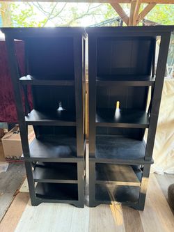 2 book shelves