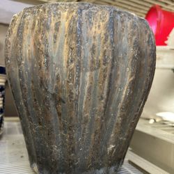 Molback Heavy Brown Goldish Glazed Plant Pot