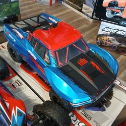 ARRMA fury BLX 2s-3s brushless electric including remote