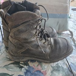 Ariat Boots Size 10.5