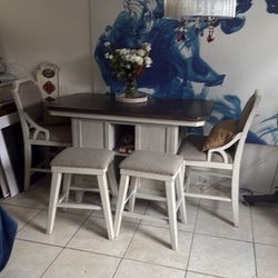 Beautiful high top pub table with insert- $450 obo