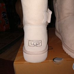 Ugg Size 10 Swarovski Crystal Boots Women 