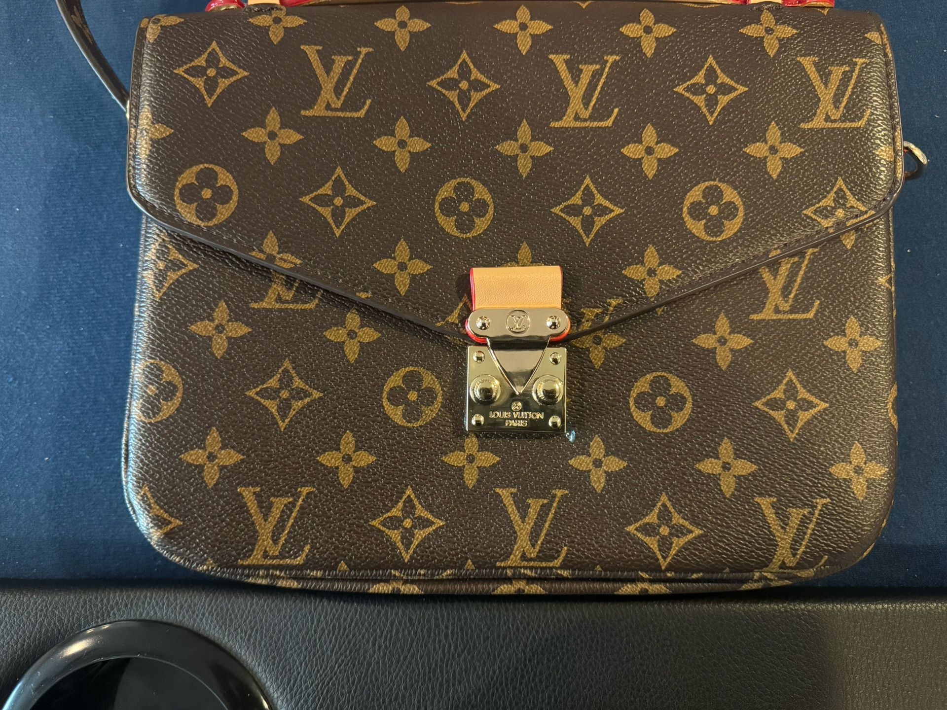 Louis Vuitton Purse
