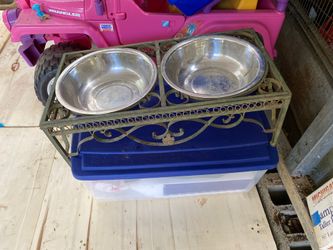 Metal dog bowls