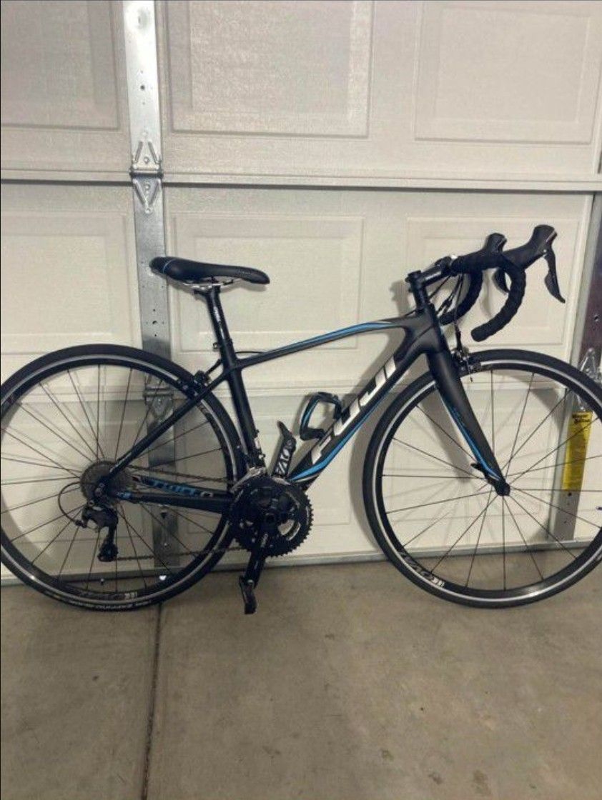 2016 Fuji road bike