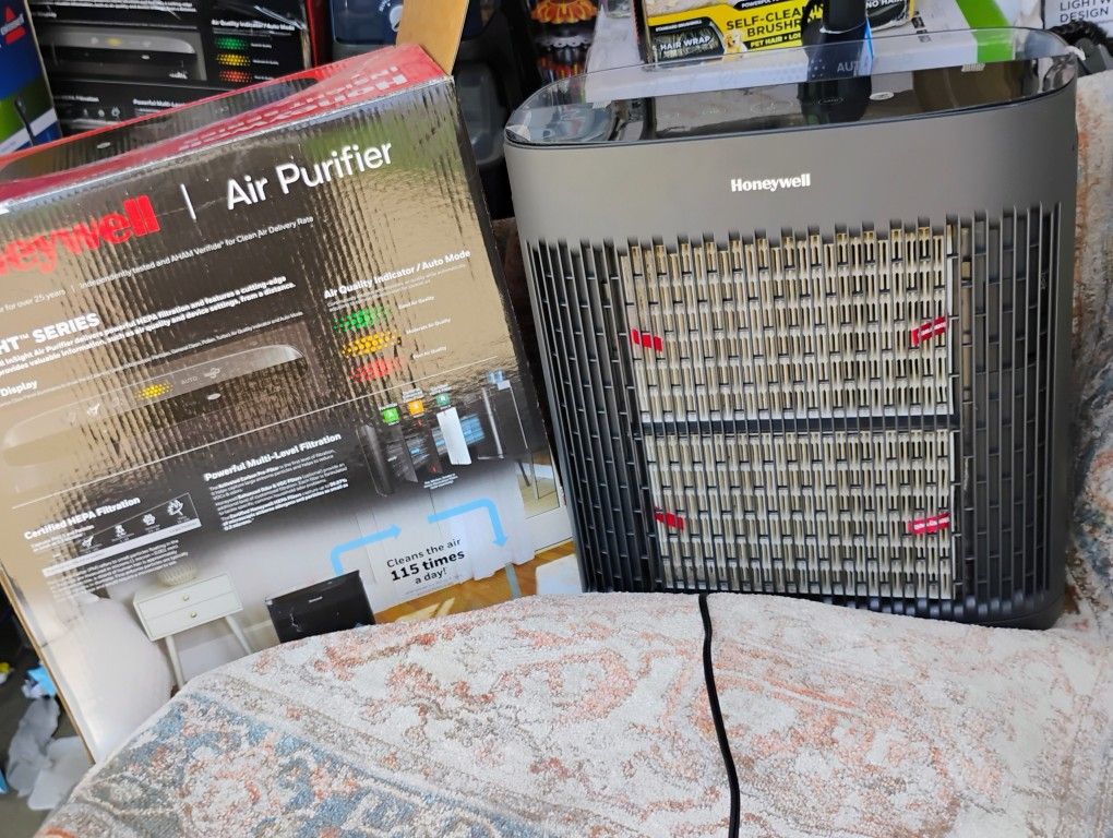 Honeywell Air Purifier HPA5200B 360 Sq Ft HEPA Filter
