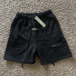essential shorts 