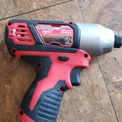 MILWAUKEE M12 IMPACT DRIVER 1/4 INCH 