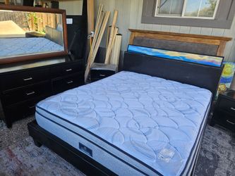 Kimg bedroom set FREE DELIVERY TODAY