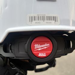 Milwaukee Bolt Hard Hat 