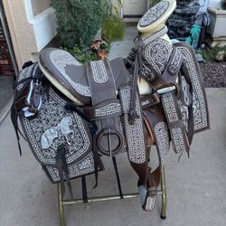 Montura Charra Fuste 16 🐴