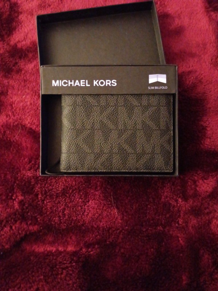 Brand New! Michael Kors Wallet