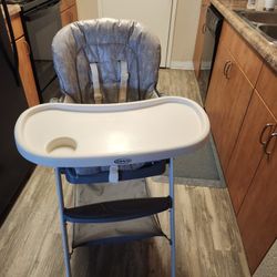 Graco Slim Snacker High Chair