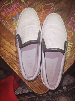 Vince Snake Skin Woman's Soes Size 6.5