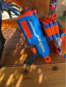 6 Nerf Guns