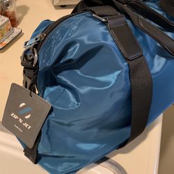New Light Weight Duffle Bag 