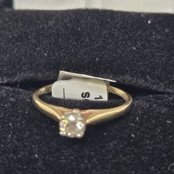10kt Diamond Ring 
