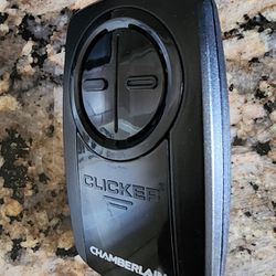 Chamberlain 2-buttons garage door remote clicker