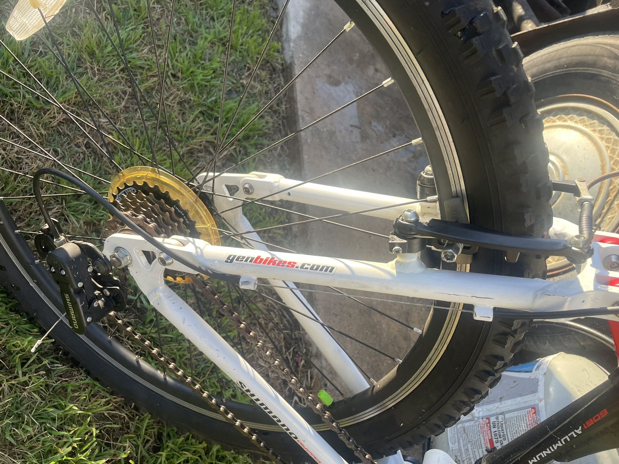 shimano genesis mountain bike