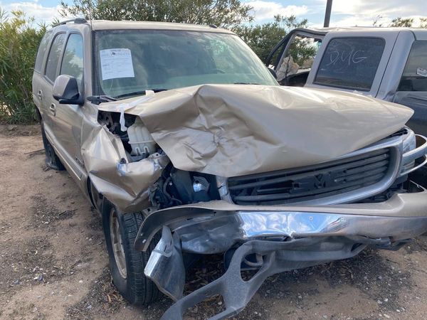 2005 GMC Yukon 5.3 4x4 parts for Sale in Hesperia, CA - OfferUp