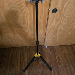 Hercules Guitar Stand