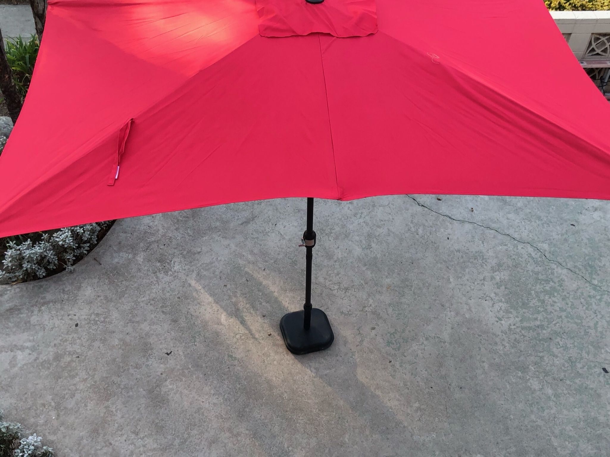 10’ X 6.5” CRANK RECTANGULAR PATIO UMBRELLAS