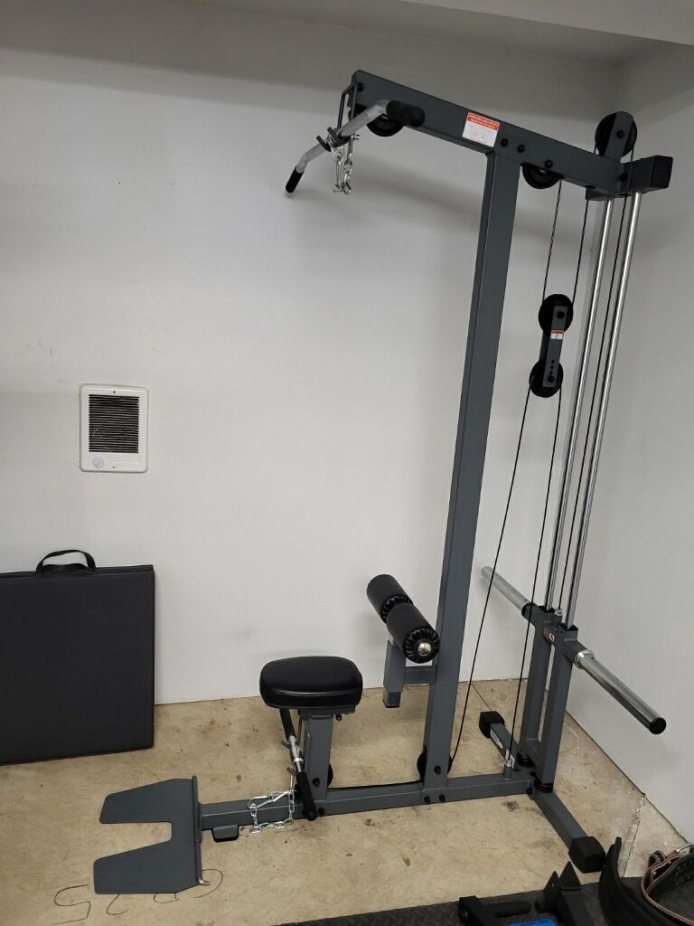Lat Pulldown LowRow Machine