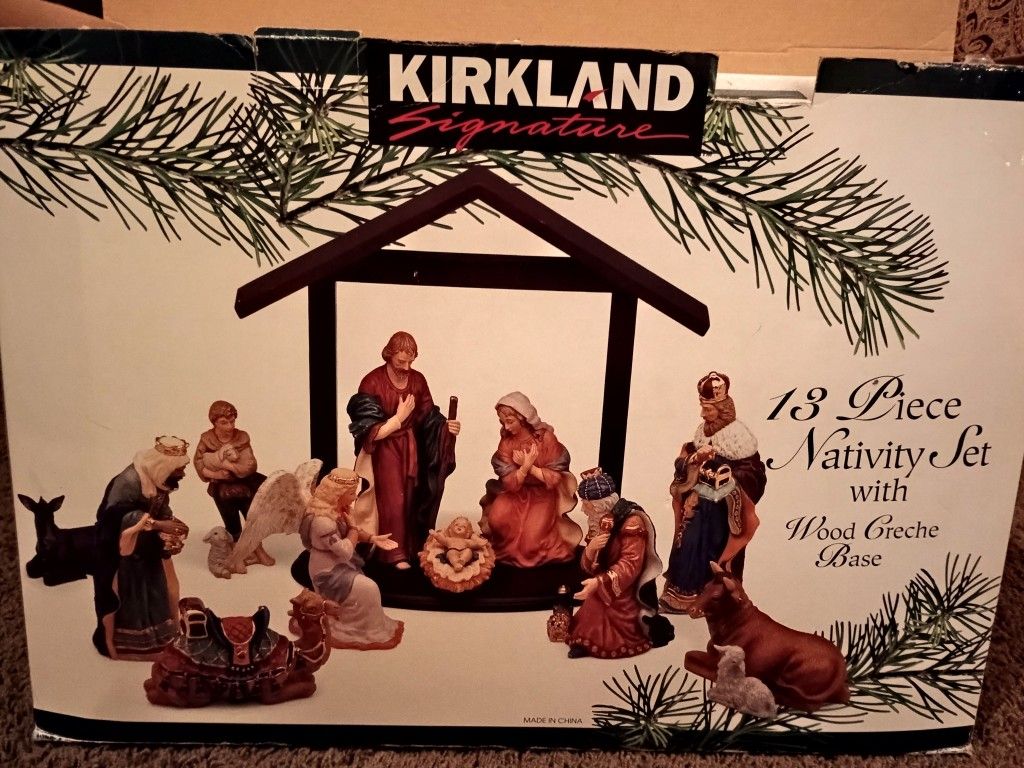 Kirkland signature 13 piece with wood creche base Christmas nativity set in box