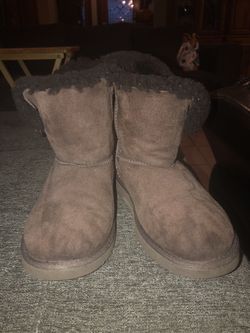 Girls shoes