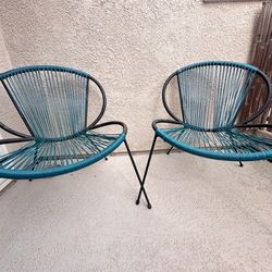 Outdoor chairs (set of 2)