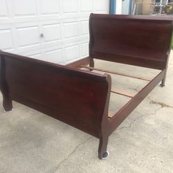 Queen size sleigh bed frame