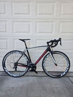 Specialized Carbon 54cm 11s Carbon wheels