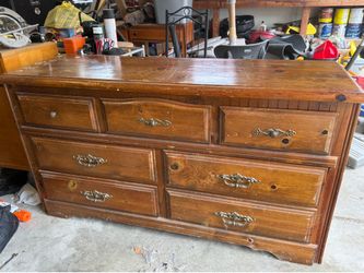 Dresser