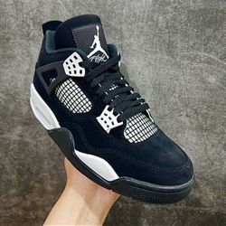 Jordan 4 "White thunder"
