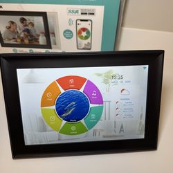 10.1” WiFi Digital Photo Frame – Like New (App Sharing + Touch Screen)