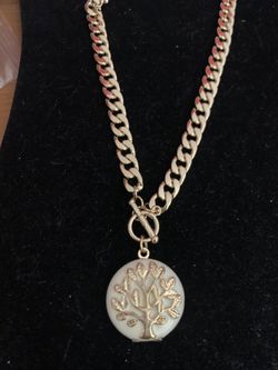 New Goldtone tree of life necklace locket