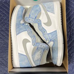 Jordan 1 Hyper Royal 9m