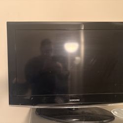 32 Inch TV