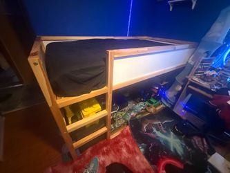 Twin size bunk bed