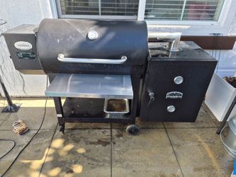 Louisiana grill lg900