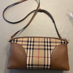 Burberry crossbody 