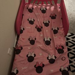 Minnie Mouse Toddler Bed